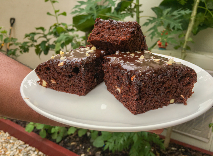 fluffy brownies with chocolate frosting